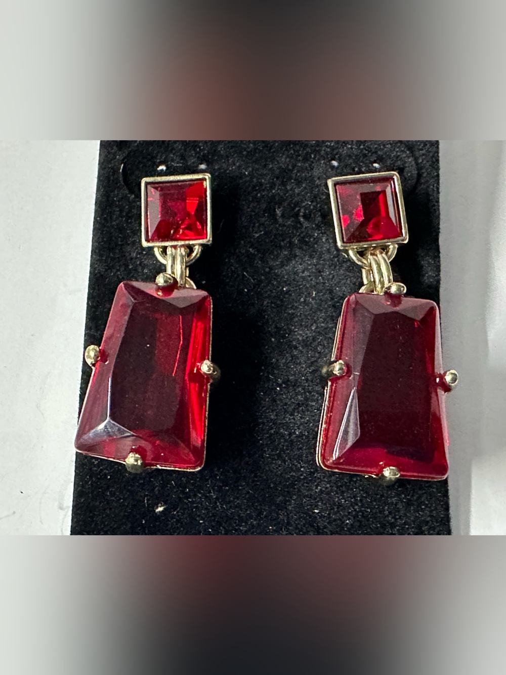 Vintage Red Stone Jewelry Lot - Picture 13 of 14